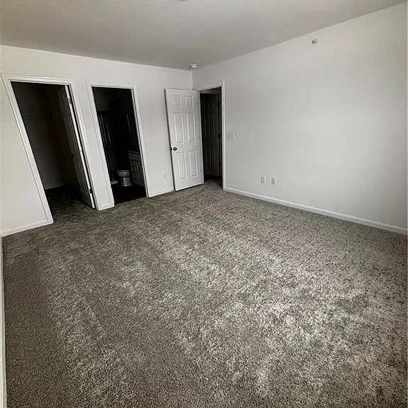 2736 Amberwood Ln #305 — Photo 10