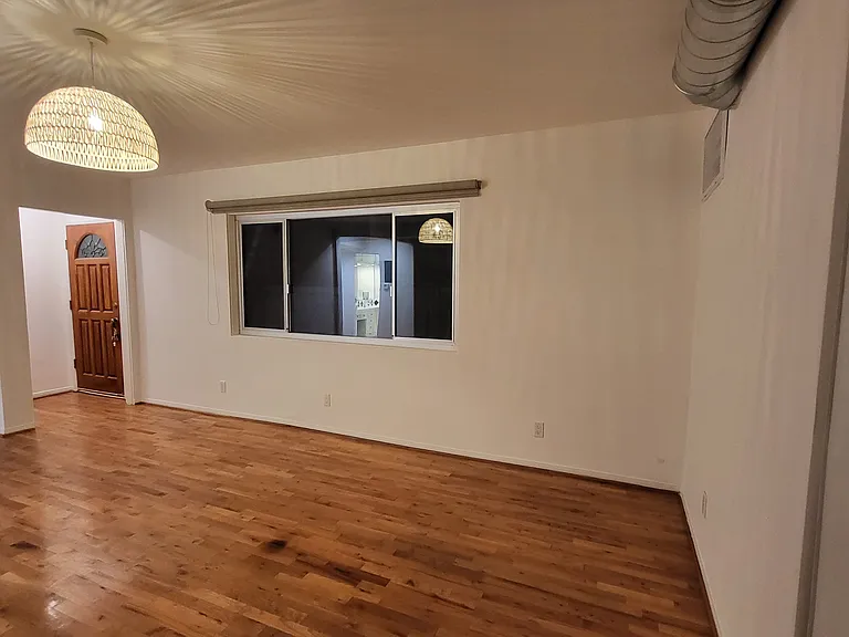 667 Flower Ave #1 — Photo 7