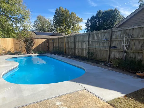 12512 Doons Dr, Oklahoma City, OK 73142
