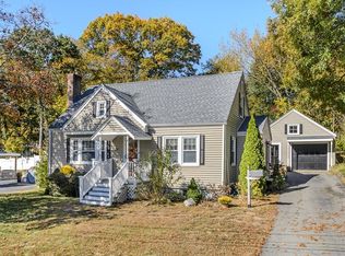 37 Sunnyside Rd, Norwood, MA 02062
