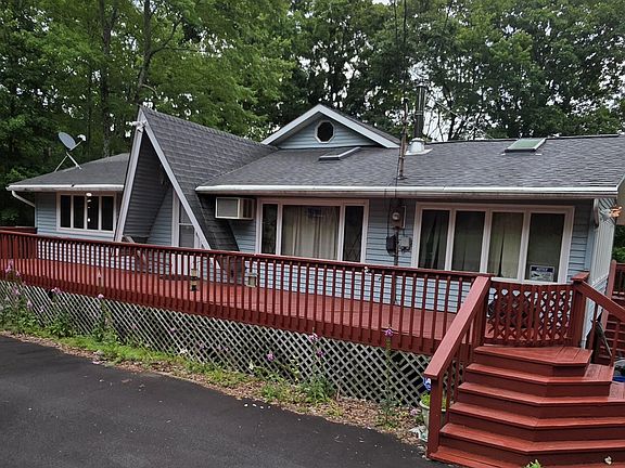 2nd image of 138 Westwood Dr