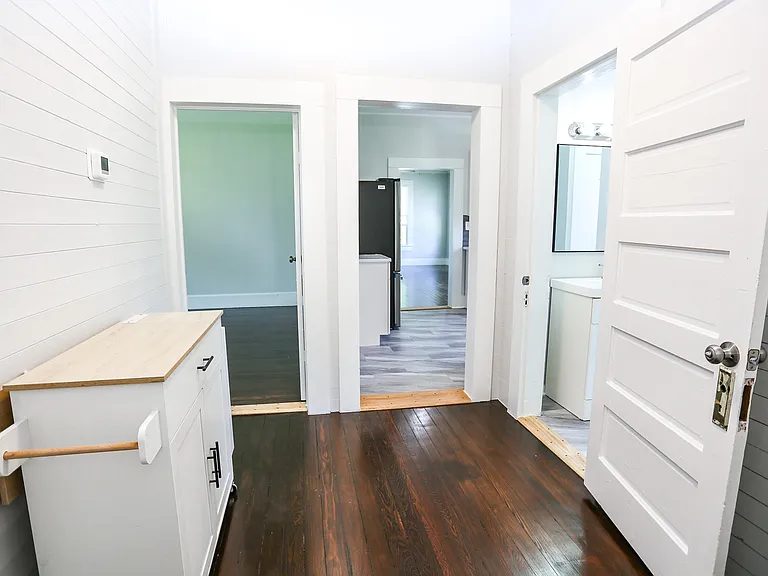 271 S Willow Ave — Photo 42