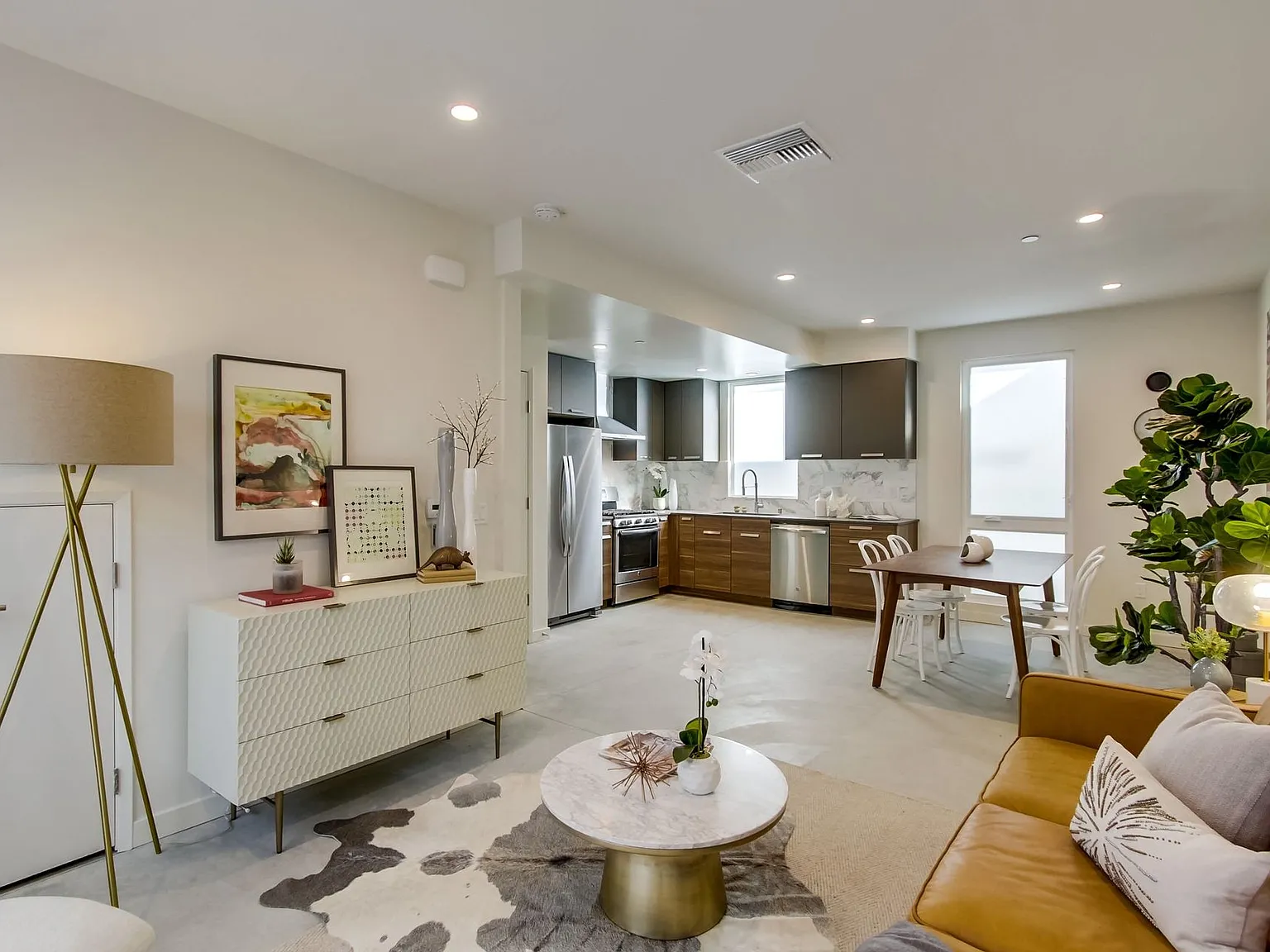The Evelyn | One-of-a-Kind 1,738 Sq. Ft. Townhome Loft with Private Rooftop — Photo 2