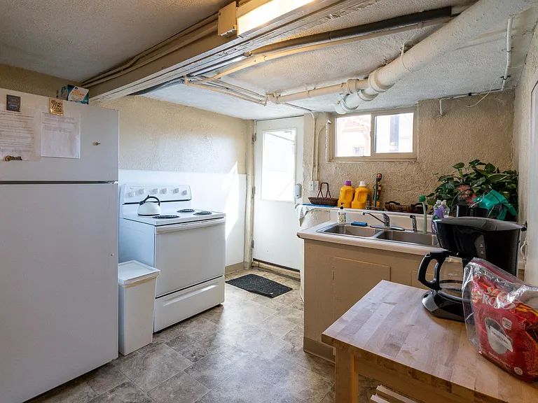 621 Cooper Ave #B — Photo 5