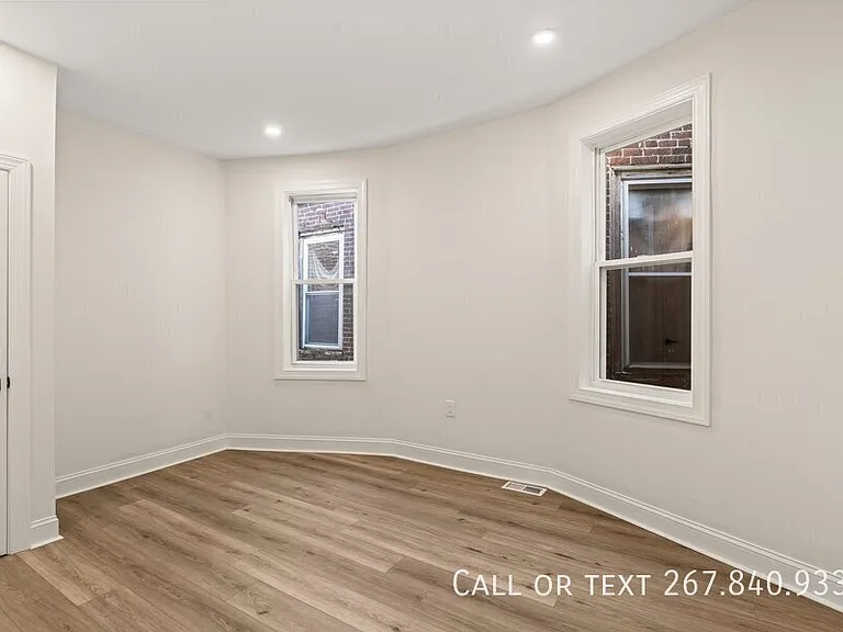 2921 W Oxford St #SFH — Photo 22