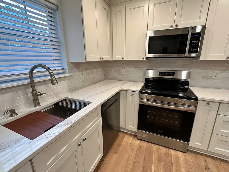 516 Arlington Dr #A5 — Photo 5