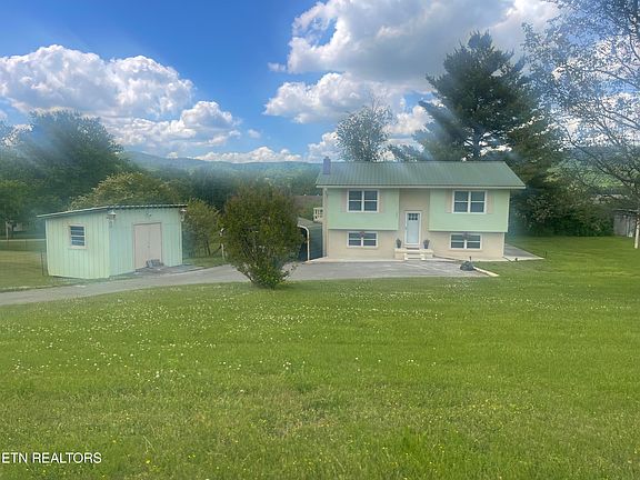 4th image of 295 Forge Ridge Rd