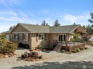 415 N Jackson St, Waterville, WA 98858