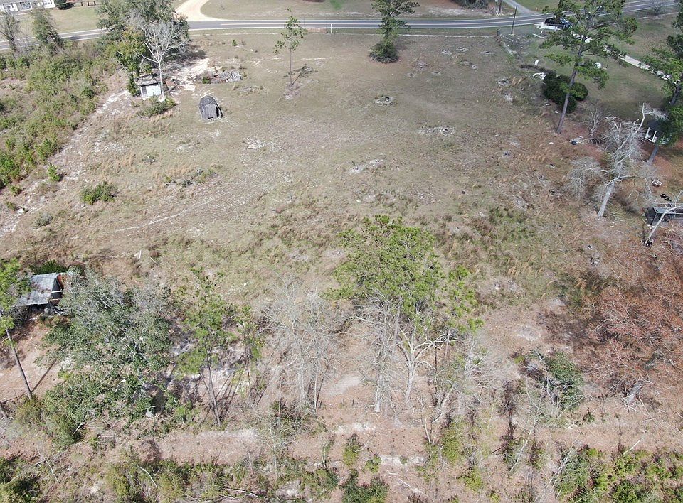 2nd image of 1505 E L Curtis Rd