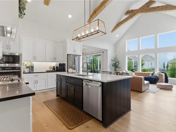 12300 W 168th St, Overland Park, KS 66221