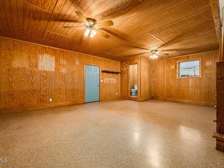 133 Paynetown Rd — Photo 27