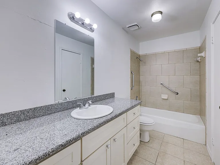 5906 Golden Forest Dr — Photo 13