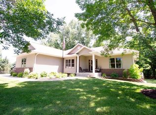 3119 Feather Ridge Rd, Toddville, IA 52341