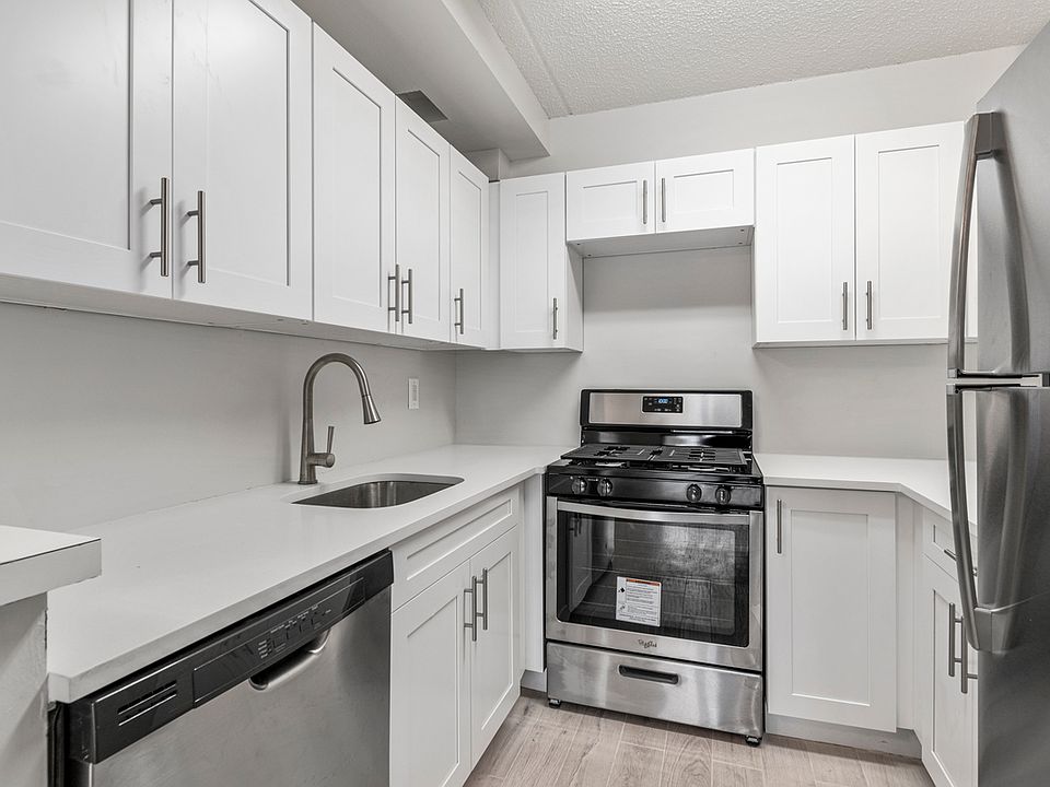 1st image of 1425 Amsterdam Ave #3E