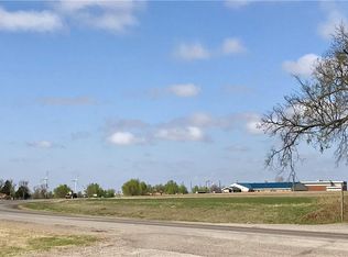 3 Saint, Minco, OK 73059