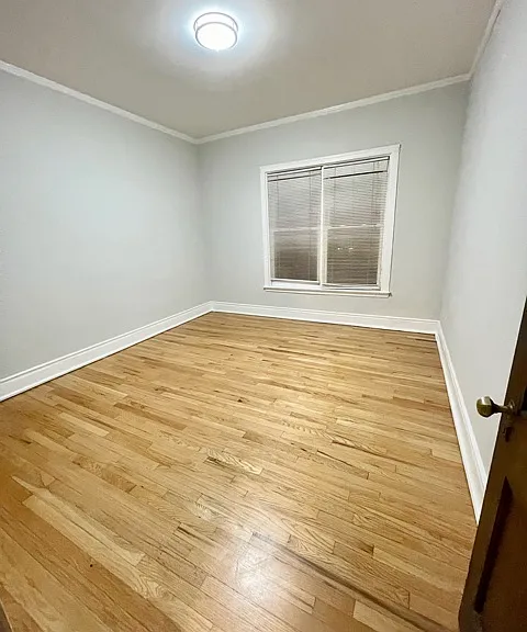 4452 N Winchester Ave #2 — Photo 8