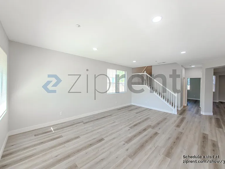 11113 Sassafras Ct — Photo 3