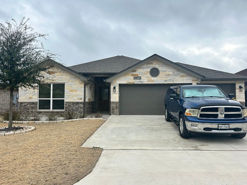 1st image of 421 Damascus Dr