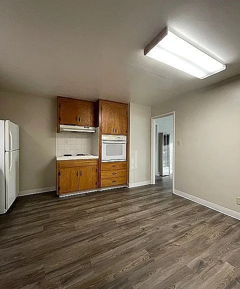 19661 Kitchen 3