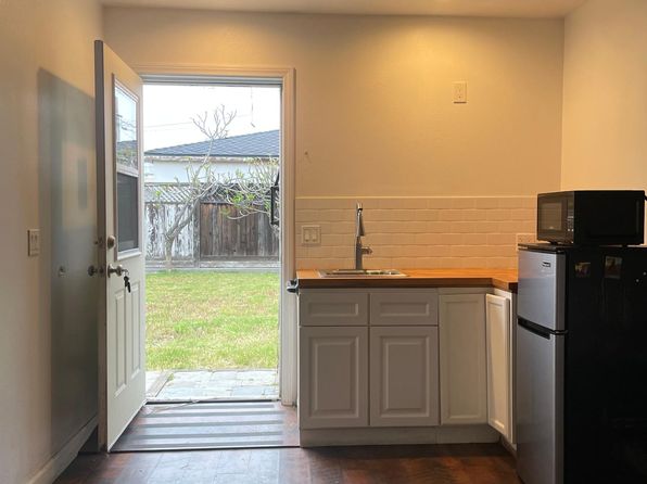 (undisclosed Address)