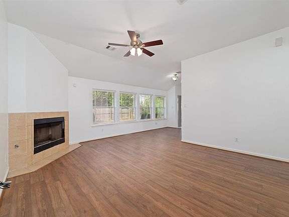4th image of 3727 Idaho St