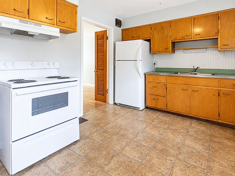 2728 Riedling Dr — Photo 5