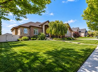 1685 W Prairie Hill Dr, Bluffdale, UT 84065