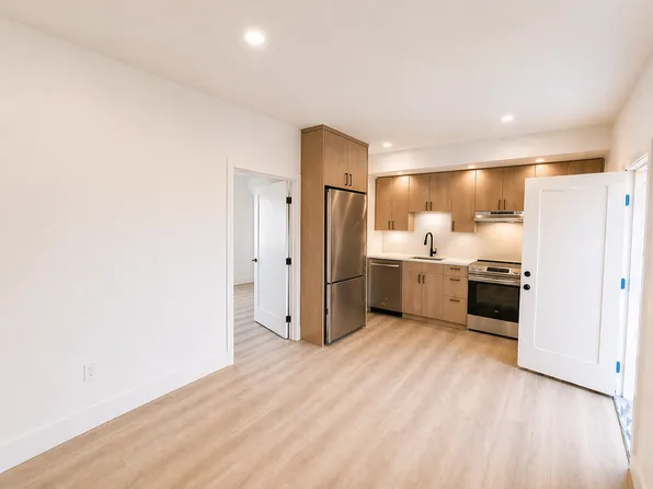 2153 Balboa Ave