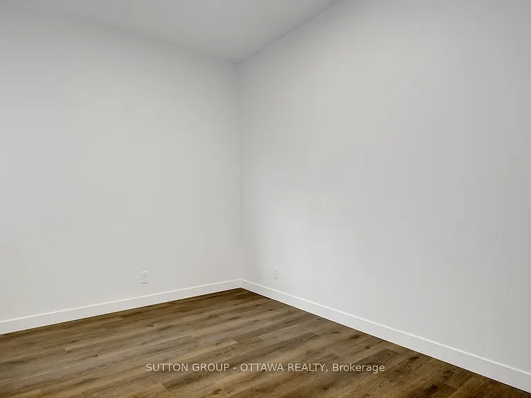 399 Winston Ave #401 — Photo 22