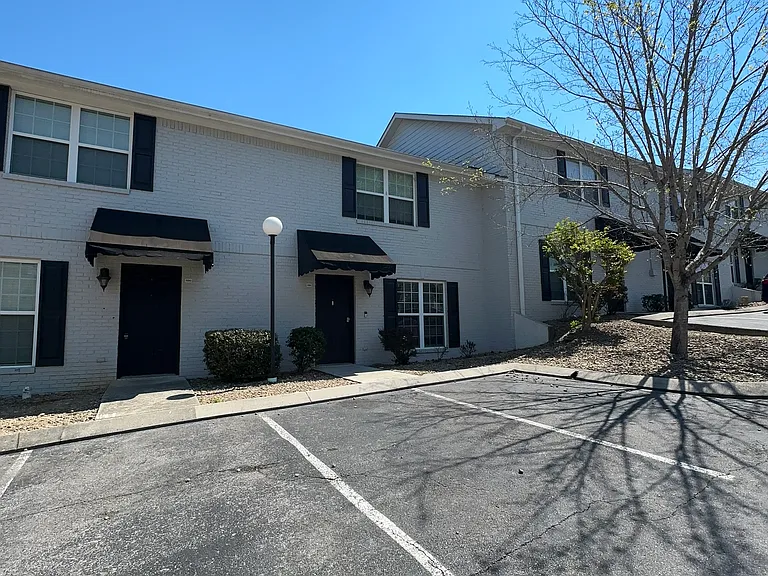 1126 Maple Tree Ln — Photo 38