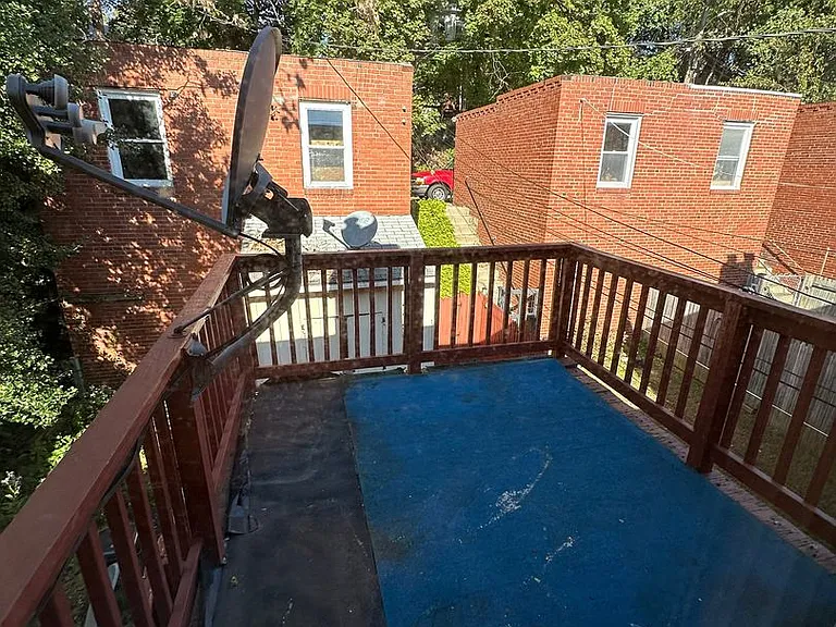 5218 Harford Rd — Photo 14