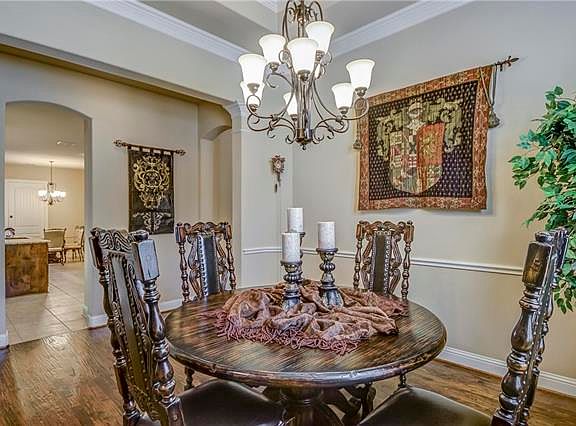 5th image of 2101 Brandiles Dr