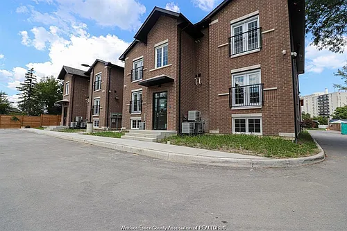 233 Watson Ave Photo 1
