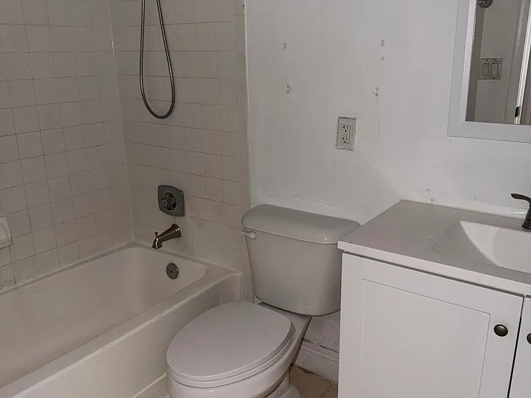 1285 SW 46th Ave #2709 — Photo 8