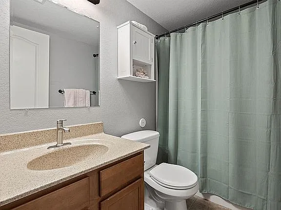 100 Grandview Ct #100 — Photo 6
