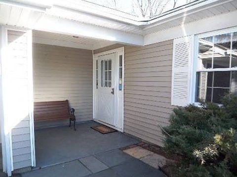 2nd image of 105 Sequoia Dr