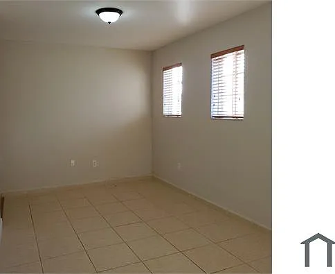 7559 NW 175th St — Photo 5