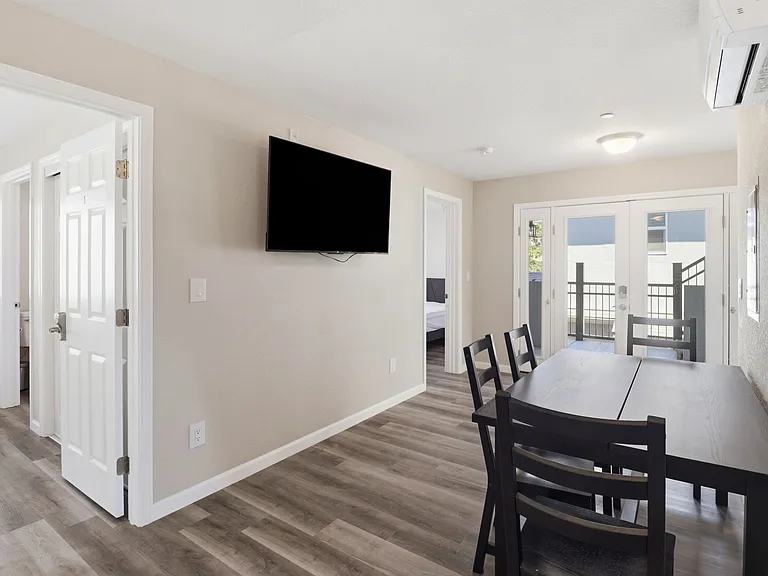 160 Harrison Ave #E1 — Photo 30
