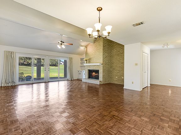 4th image of 11121 E Pinehurst Dr