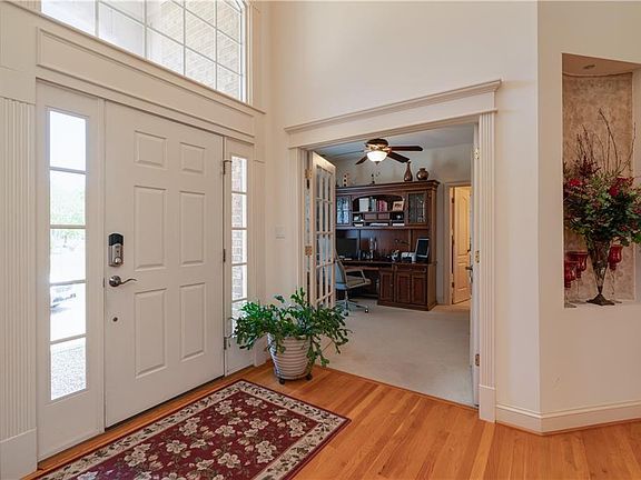 4th image of 5326 Marsh Landing Ln