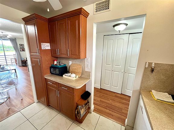 4th image of 2931 E Sunrise Lakes Dr #204
