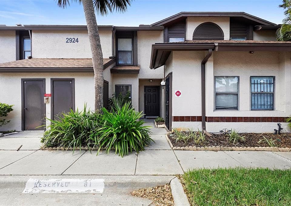 1st image of 2924 S SEMORAN BOULEVARD #D-5