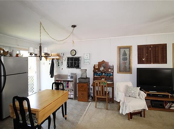 4th image of 10136 Patton Dr