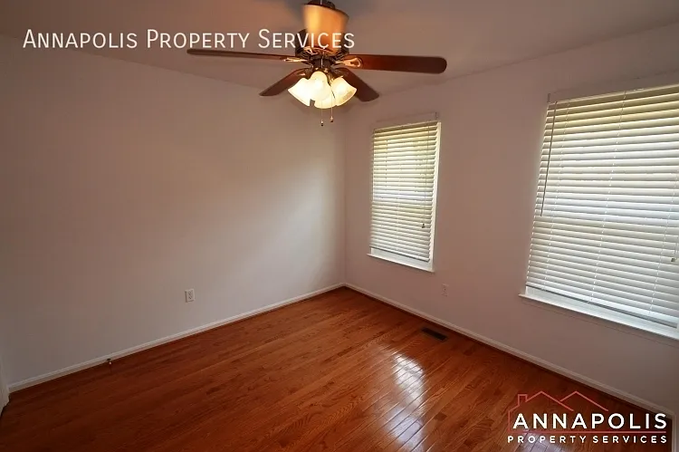 1016 Meandering Way — Photo 14