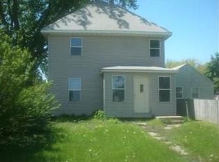 14 N 12th Ave, Marshalltown, IA 50158