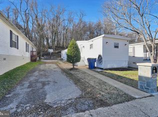 2005 Elmwood Park Dr, Capitol Heights, MD 20743