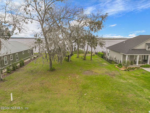 2nd image of 28676 GRANDVIEW Manor