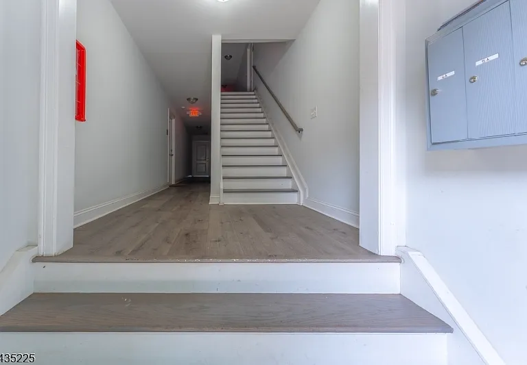 335 Henry St #3 — Photo 6