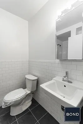 Rented by Bond New York | media 6