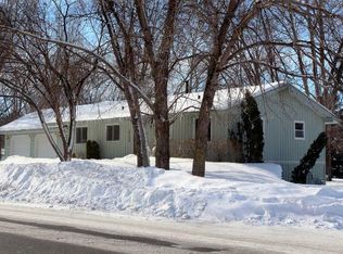 10220 Homeward Hills Rd, Eden Prairie, MN 55347